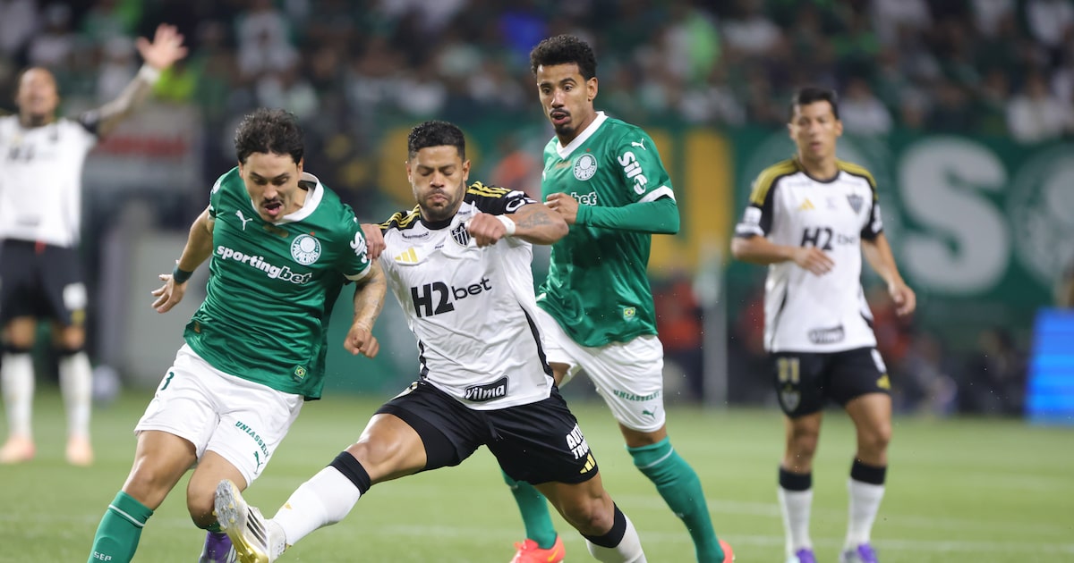 EstadaoEsporte's tweet card. Colunista Marcel Rizzo explica como andam as conversas pela inclusão da liga nacional no game