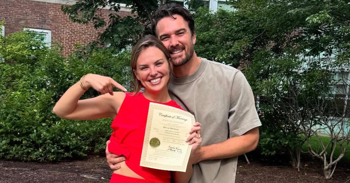 extratv's tweet card. “The Bachelorette” alum Hannah Brown is now legally married!