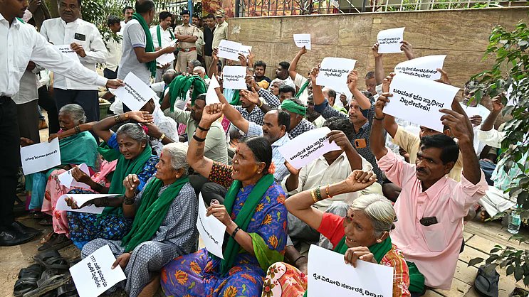 Sudhira's tweet card. Increased land acquisition to accommodate Bengaluru's rapid growth has led to disruptions in the lives and livelihoods of rural communities on the peripheries