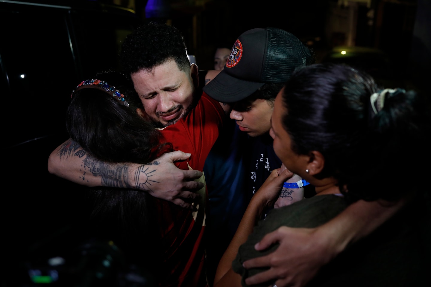Larryferlazzo's tweet card. Julio González Jr., released last week from the Terrorism Confinement Center, said he was beaten, robbed of thousands of dollars and denied a lawyer.