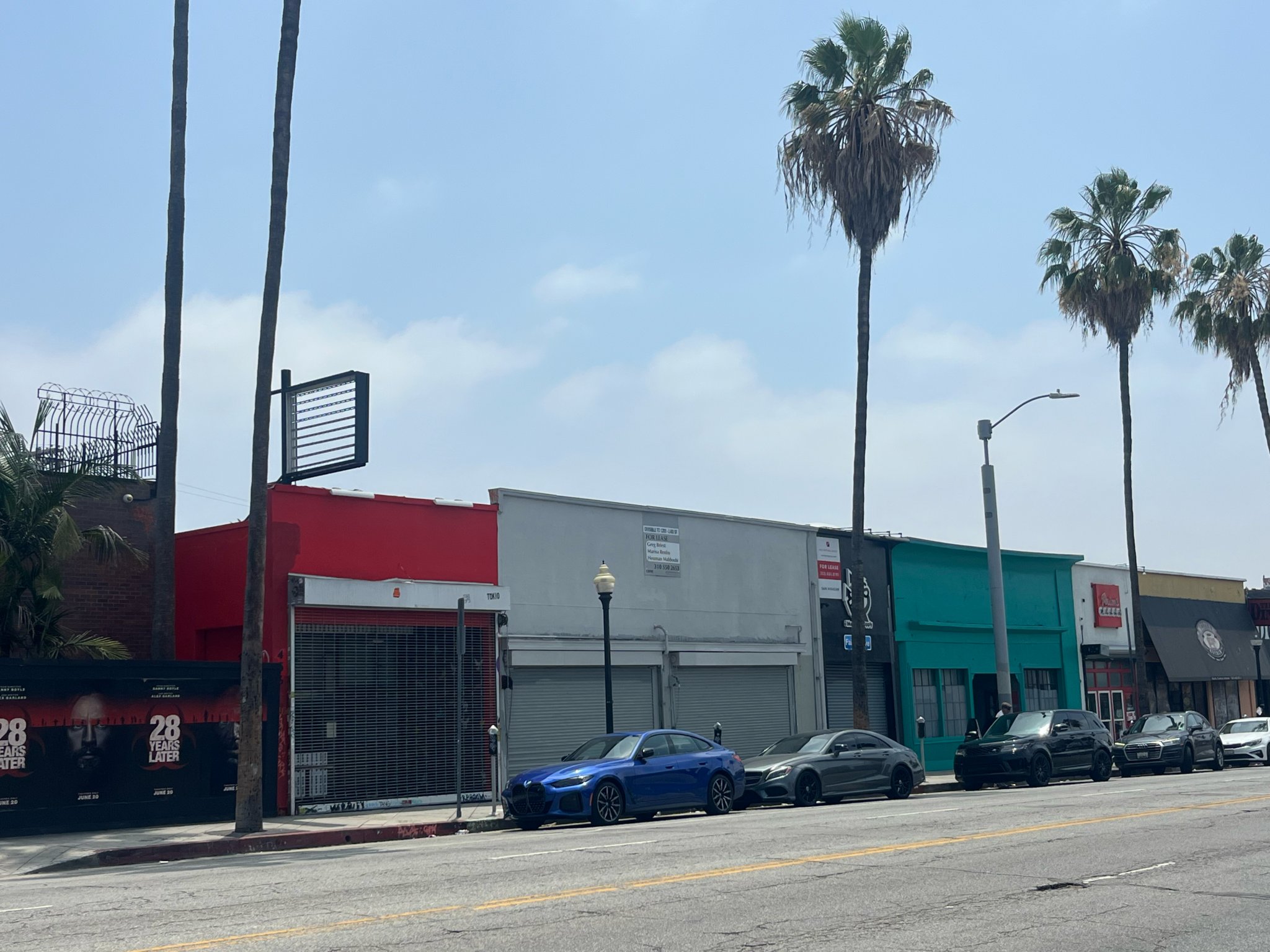 CrosstownLA's tweet card. Decline in new businesses opening up spells trouble for city finances…