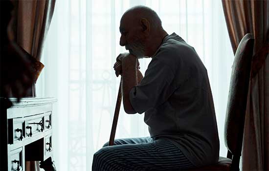 GeriatricArea's tweet card. La Plataforma de Mayores y Pensionistas (PMP) denuncia que el edadismo se ha instaurado como una forma de “maltrato cotidiano y estructural”