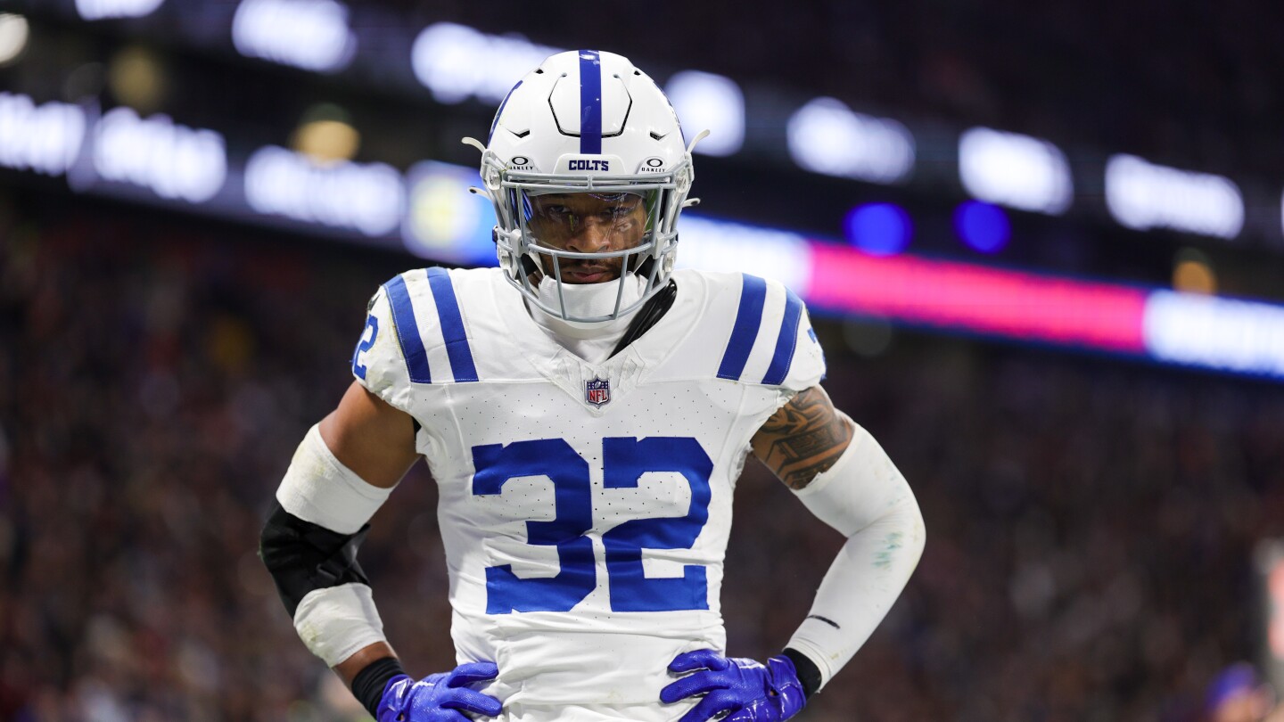 ProFootballTalk's tweet card. The Saints are signing free agent safety Julian Blackmon, Ian Rapoport of NFL Media reports.