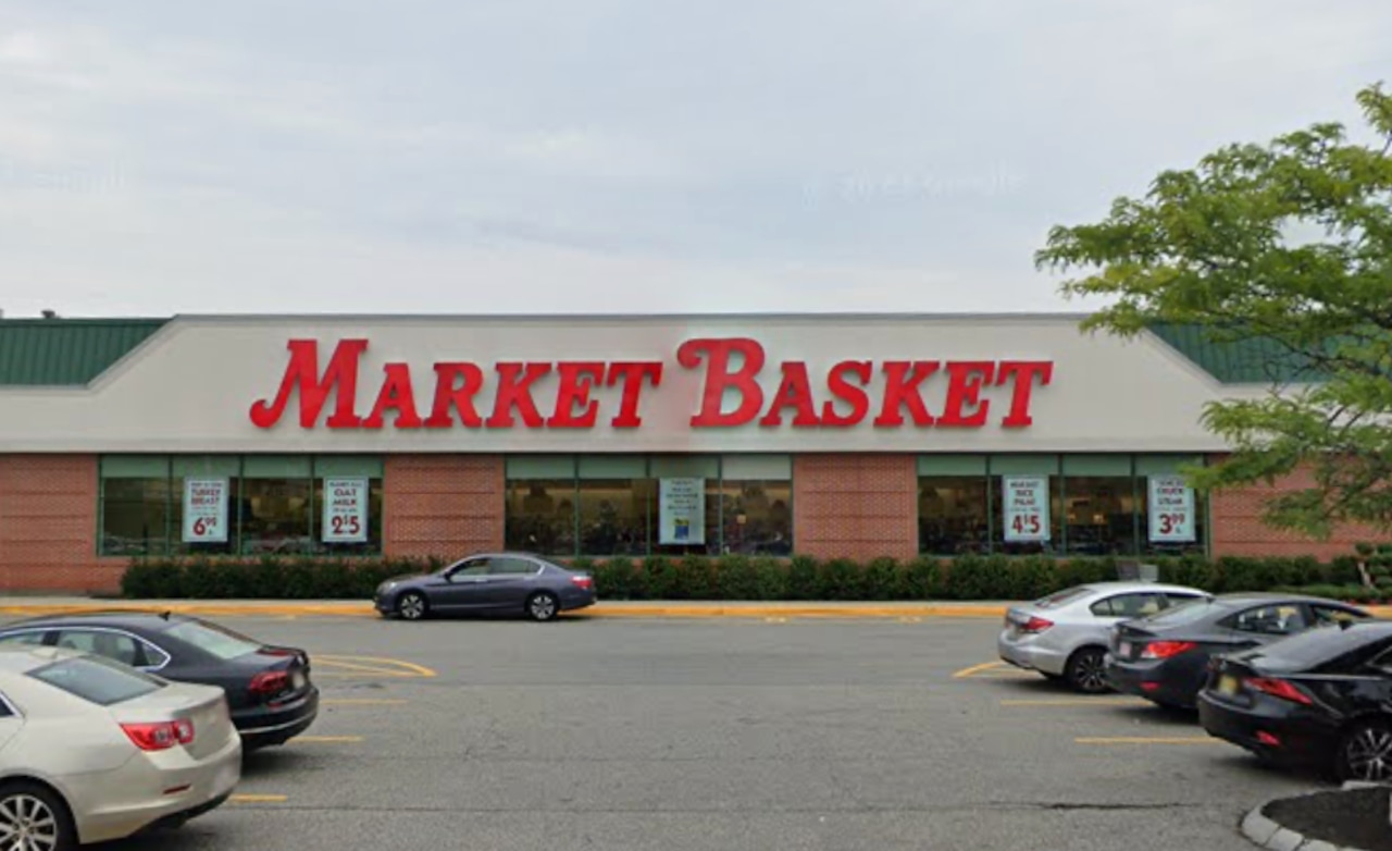 masslivenews's tweet card. The firing of two long-time Market Basket executives by the company’s board of directors was "among the worst decisions that could be made," according to the grocery store chain's CEO.