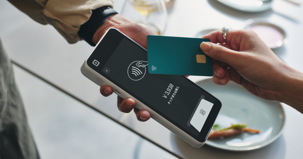 BlockIR's tweet card. Square ハンディ、​日本の​デジタル経済を​けん引する​次世代の​モバイルPOS端末
