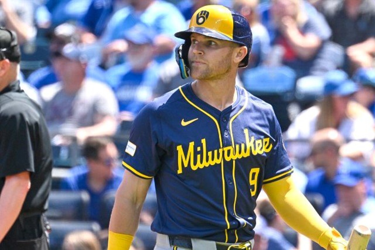 RotoBallerMLB's tweet card. Read the recent MLB news and rumors about Jake Bauers for fantasy baseball. Milwaukee Brewers first baseman Jake Bauers (shoulder) received a cortisone injection in…