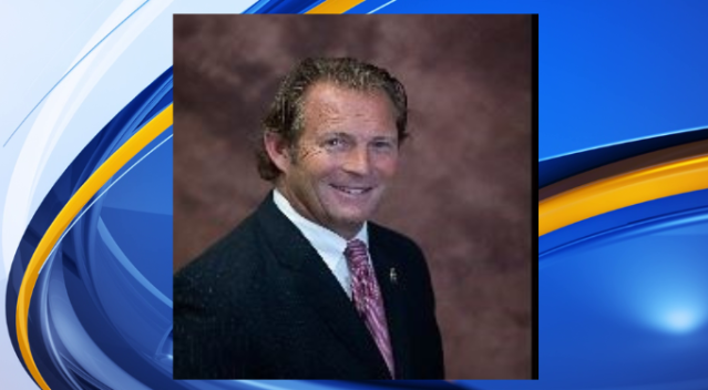 WLNS's tweet card. LANSING, Mich. (WLNS) — Eaton County Prosecutor Doug Lloyd is now running for Michigan Attorney General, he announced Tuesday. He joins Oakland County Prosecutor Karen McDonald, former United…