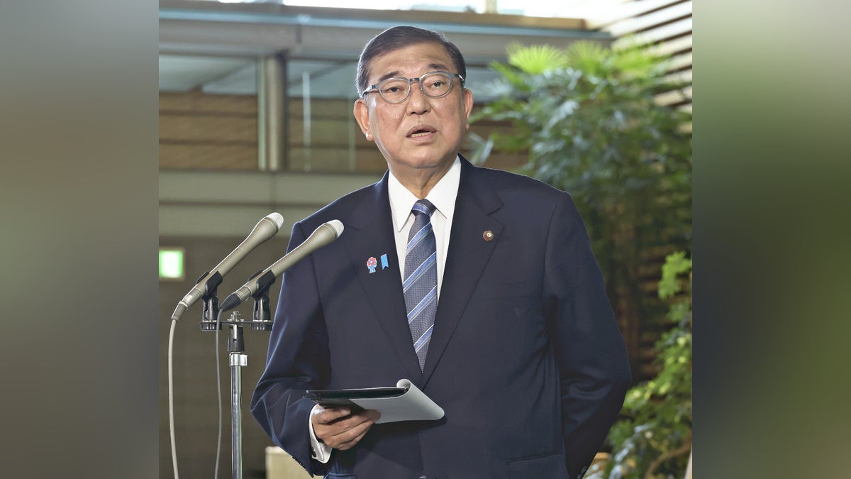 hajime24331's tweet card. 【読売新聞】　石破首相（自民党総裁）は２３日、米国の関税措置を巡る日米協議が妥結したことを踏まえ、退陣する意向を固め、周辺に伝えた。月内にも退陣を表明する方向だ。２０日投開票の参院選で自民、公明両党が惨敗した後、首相は続投を表明した