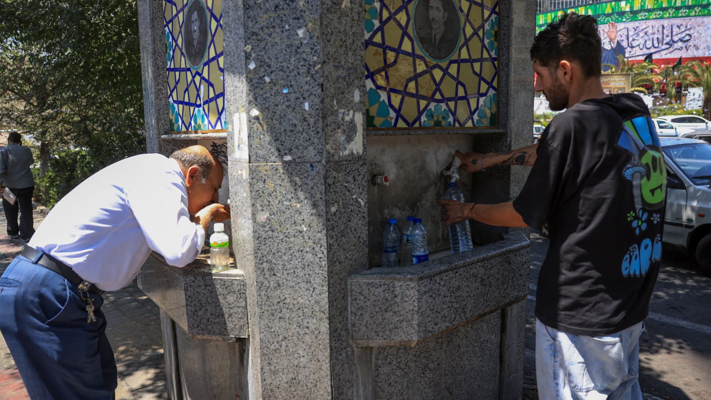 ft4s's tweet card. Iranian authorities warn capital could become uninhabitable without drastic measures to cut water consumption