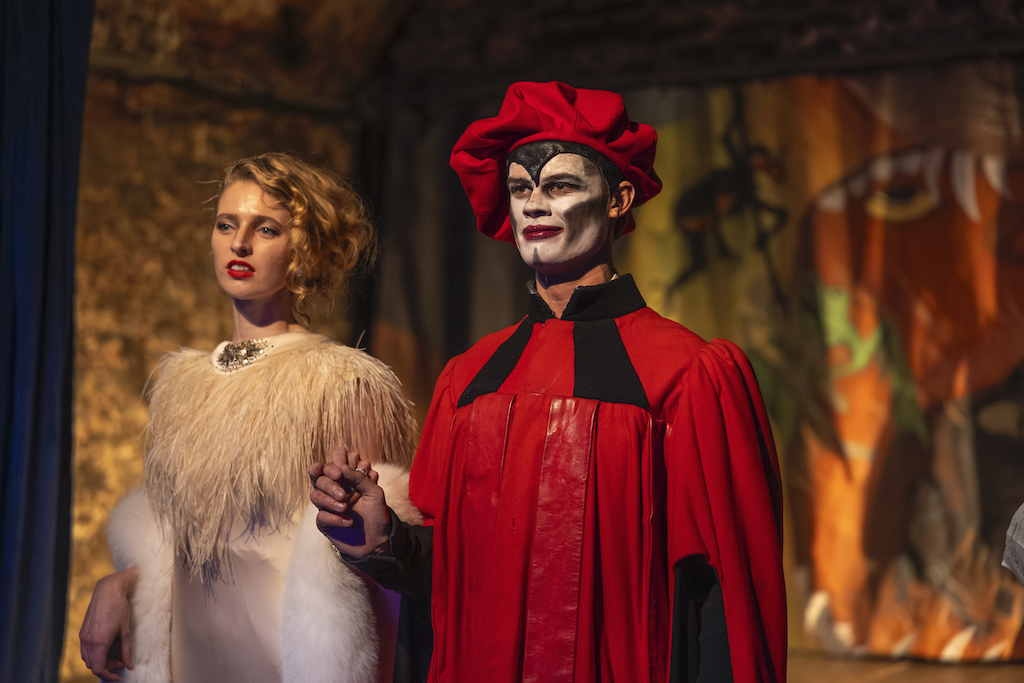 StageTalkMag's tweet card. Mephisto is a gripping and unsettling production that resonates deeply with the current political climate. ★★★★☆