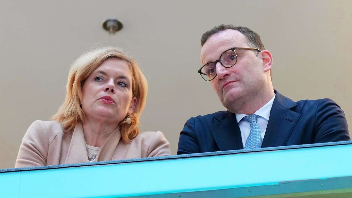 iLsepupiLse's tweet card. Spahns Maskenaffäre sorgt weiter für Streit: Klöckner blockiert Sondersitzung