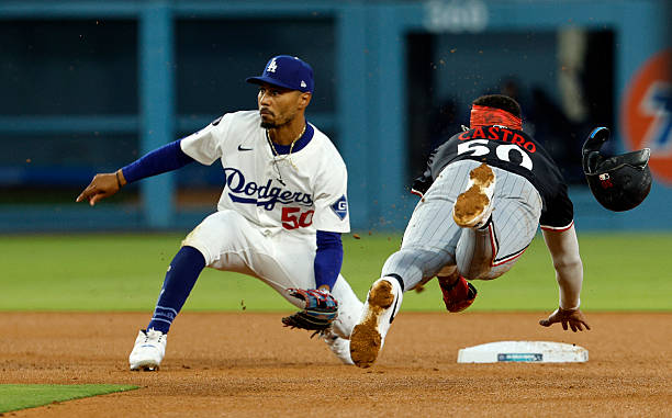 DodgersBeat's tweet card. CHAVEZ RAVINE -- After a solid win on Monday night, it briefly looked like the Dodgers might be back on track. But Tuesday’s performance put that idea to