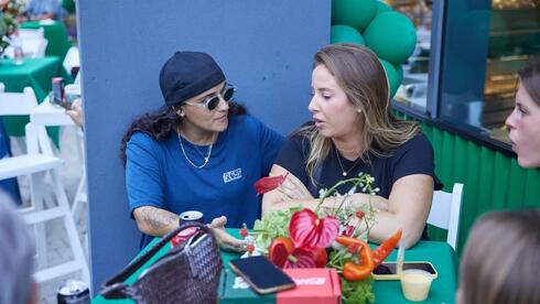 ynetnews's tweet card. Influencer Danielle Amit attended her first high-profile event with her new partner—and explained why she doesn’t label herself a lesbian, how those close to her reacted to her relationship with a...