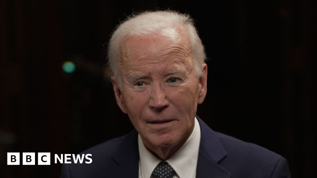 mikememoli's tweet card. In his first interview since leaving office, the 82-year-old criticises his successor's handling of the war and is challenged on his own record.