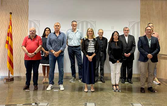 GeriatricArea's tweet card. Catalunya incrementa un 5% las tarifas sociales y mejorará las condiciones laborales de los y las profesionales