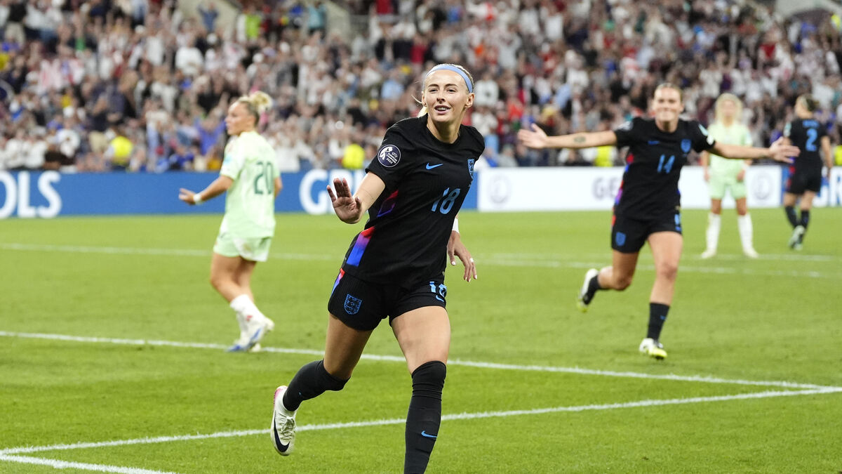 ExaminerSport's tweet card. Kelly fired England into the Euro 2025 final in extra time as the defending champions completed another spectacular comeback.