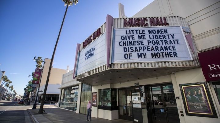 musichall3's tweet card. Lumiere Cinema was started by three movie theatre employees w… Luis Alonso Orellana Martínez needs your support for Keep Lumiere Cinema Alive at the Music Hall!