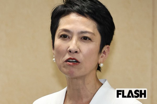 genthalf's tweet card. 　2024年の東京都知事選で落選後、国政復帰を目指して参議院議員選挙に立候補した立憲民主党の蓮舫氏。7月20日に投開票が行われ、見事比例代表で当選を果たした。ただ、投開票日の行動が物議を