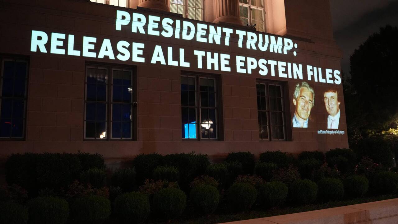 StephaneBussard's tweet card. ÉDITORIAL. L’administration Trump a longtemps monté en épingle la publication d’une possible liste compromettante de clients du proxénète new-yorkais. En faisant tout pour détourner l’attention du...