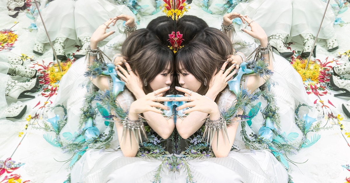 Aimer_and_staff's tweet card. Aimerが26枚目のシングル「太陽が昇らない世界」をリリースした。