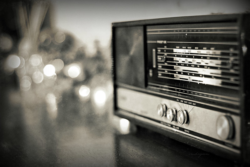 ker_ala's tweet card. What can the radio-listening practices of working-class Malayalis in the Gulf, and the inter-ethnic tensions they produce, tell us about[...]