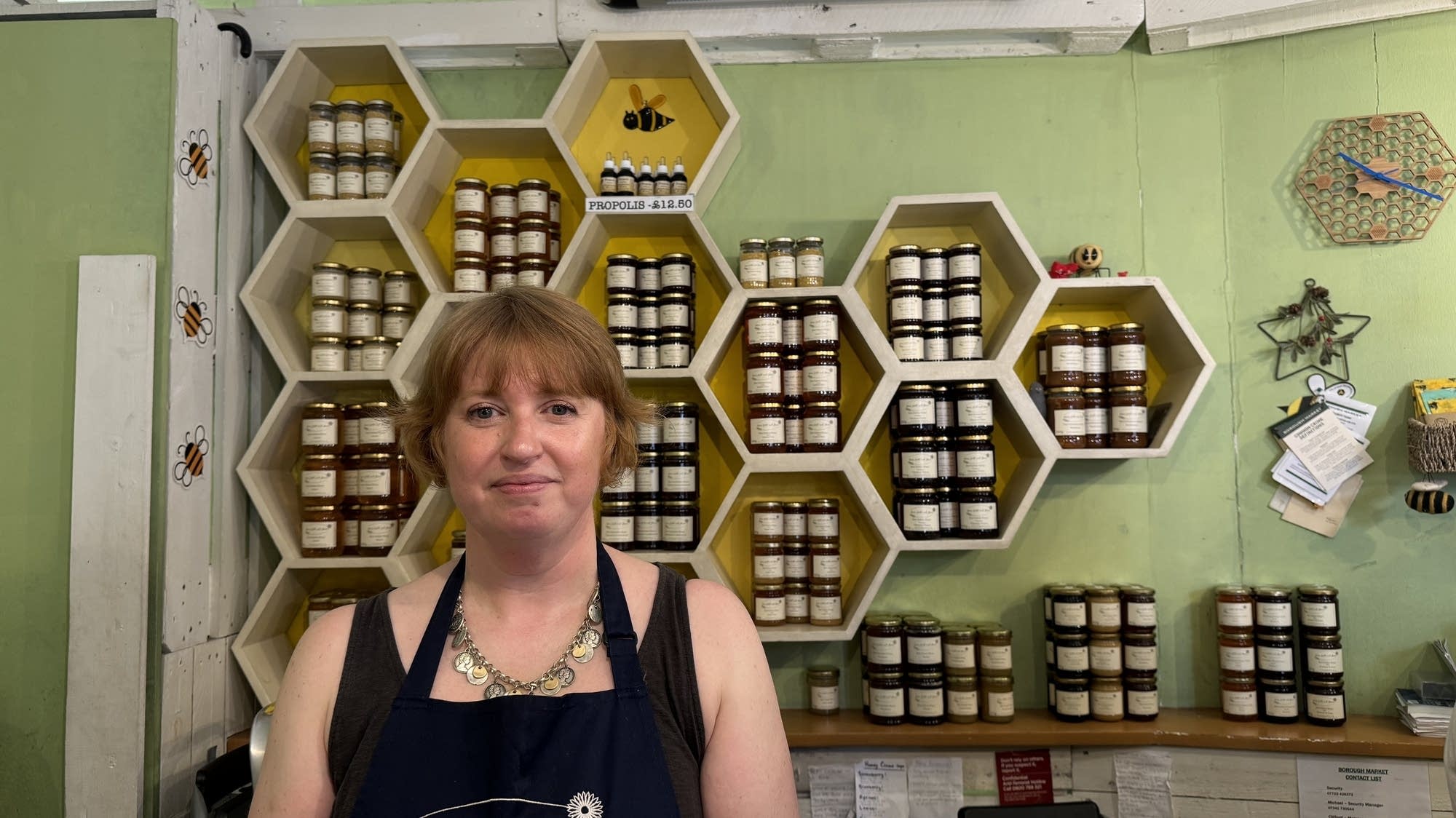 se1's tweet card. Kai Ryssdal visits Samantha Wallace, co-owner of a honey shop in London’s Borough Market. He’s been talking to her about business in the U.K. for more than six years.