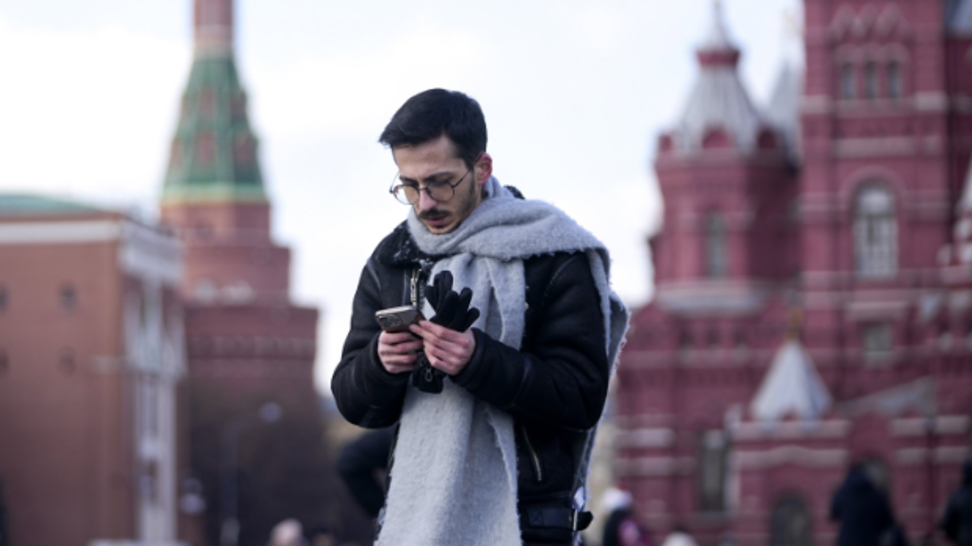 ndnl's tweet card. Surfen op het internet wordt riskanter in Rusland door nieuwe wetswijzigingen die het gericht zoeken naar ‘extremistische’ inhoud strafbaar maken, al dan niet met gebruik van VPN. Ook komen er boetes...