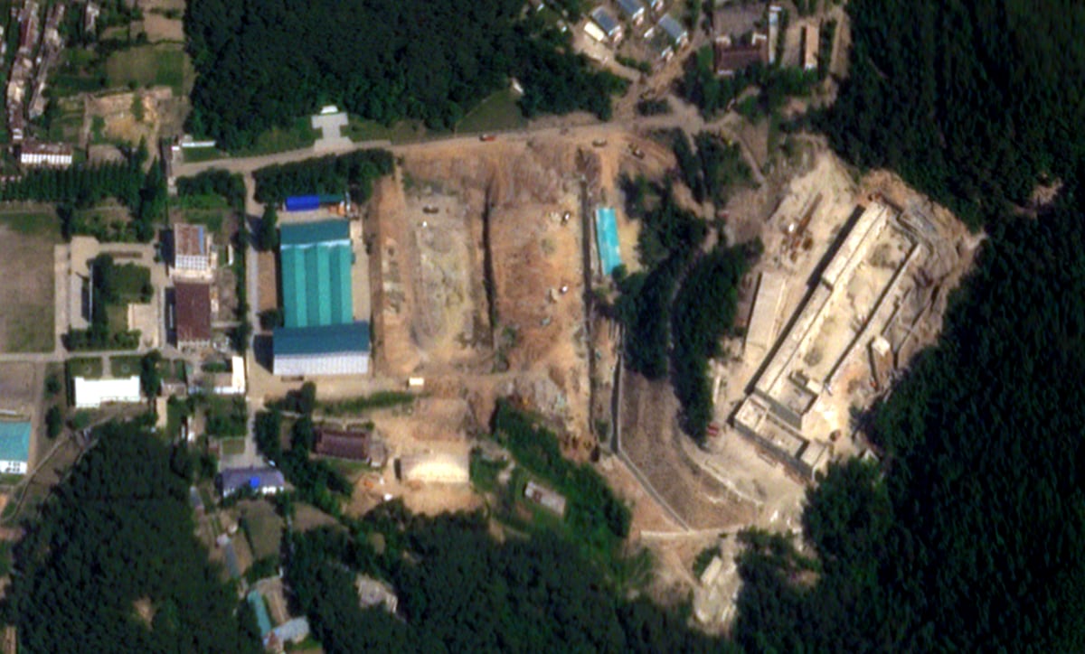 defense_news's tweet card. Construction at a North Korean missile factory could portend an upgrade to the country’s rocketry capabilities, according to satellite imagery and experts.