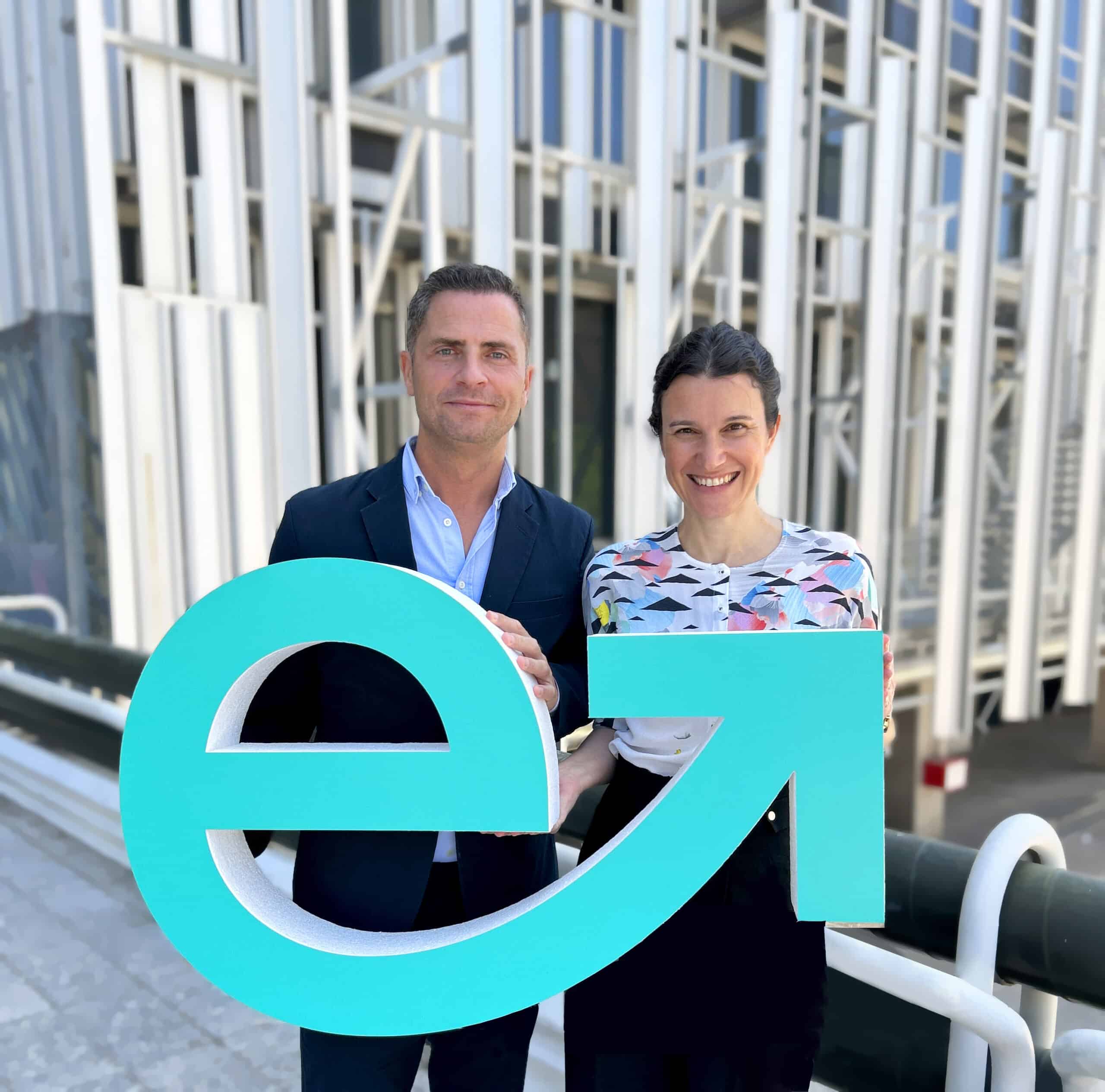 ElReferente's tweet card. Carolina Rodríguez será la nueva Consejera Delegada de ENISA tras la despedida de Borja Cabezón después de 18 meses