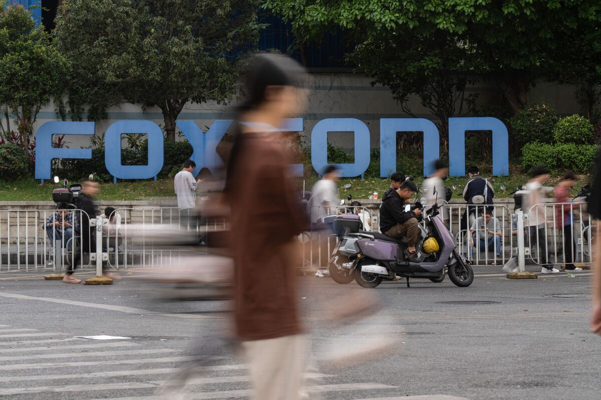 JournoDebjit's tweet card. Foxconn Technology Group has asked hundreds of Chinese engineers and technicians to return home from its iPhone factories in India, dealing a blow to Apple Inc.’s manufacturing push in the South...