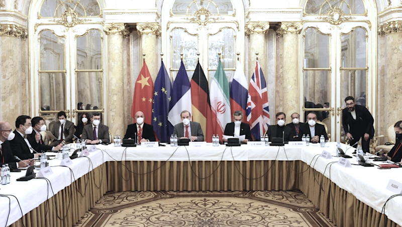 lorienttoday's tweet card. Although talks between Iran and the United States on the nuclear issue have not resumed following last month’s war between Tehran and Tel Aviv, Iran’s deputy foreign minister will meet his French,...