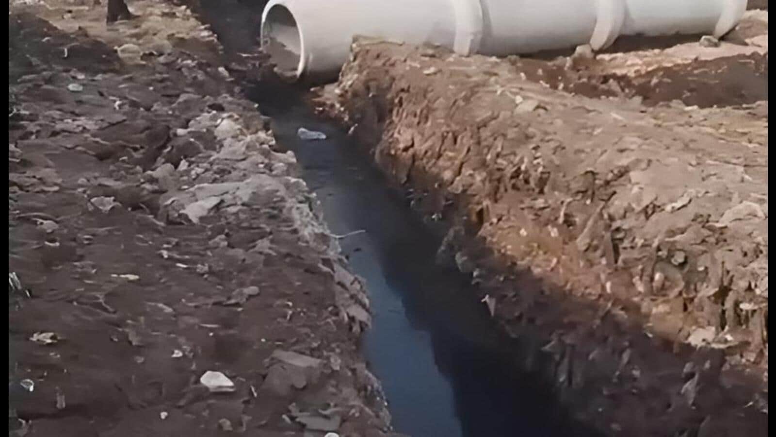 HTGurgaon's tweet card. Locals said a network of pipelines appeared overnight within the last three days, without public consultation or administrative disclosure.
