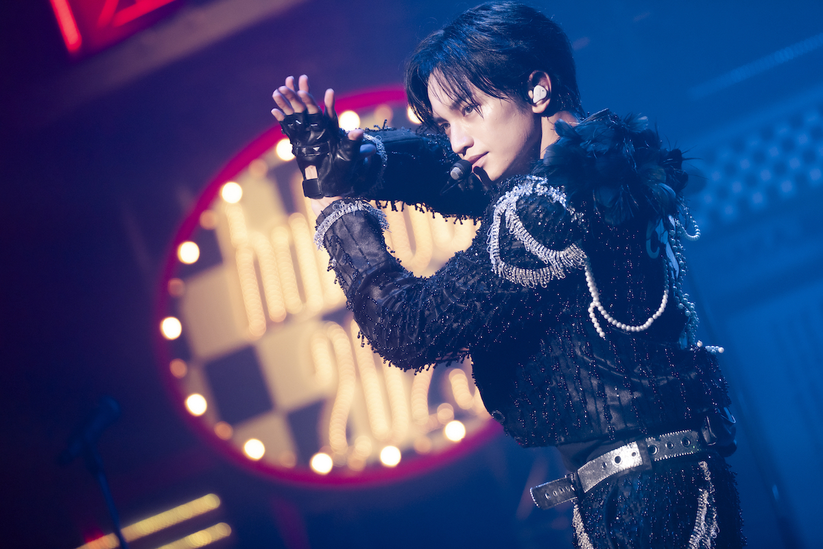 realsoundjp's tweet card. 中島健人の全国ツアー『KENTO NAKAJIMA 1st Tour 2025 “N / bias” 巡』東京公演をレポートする。