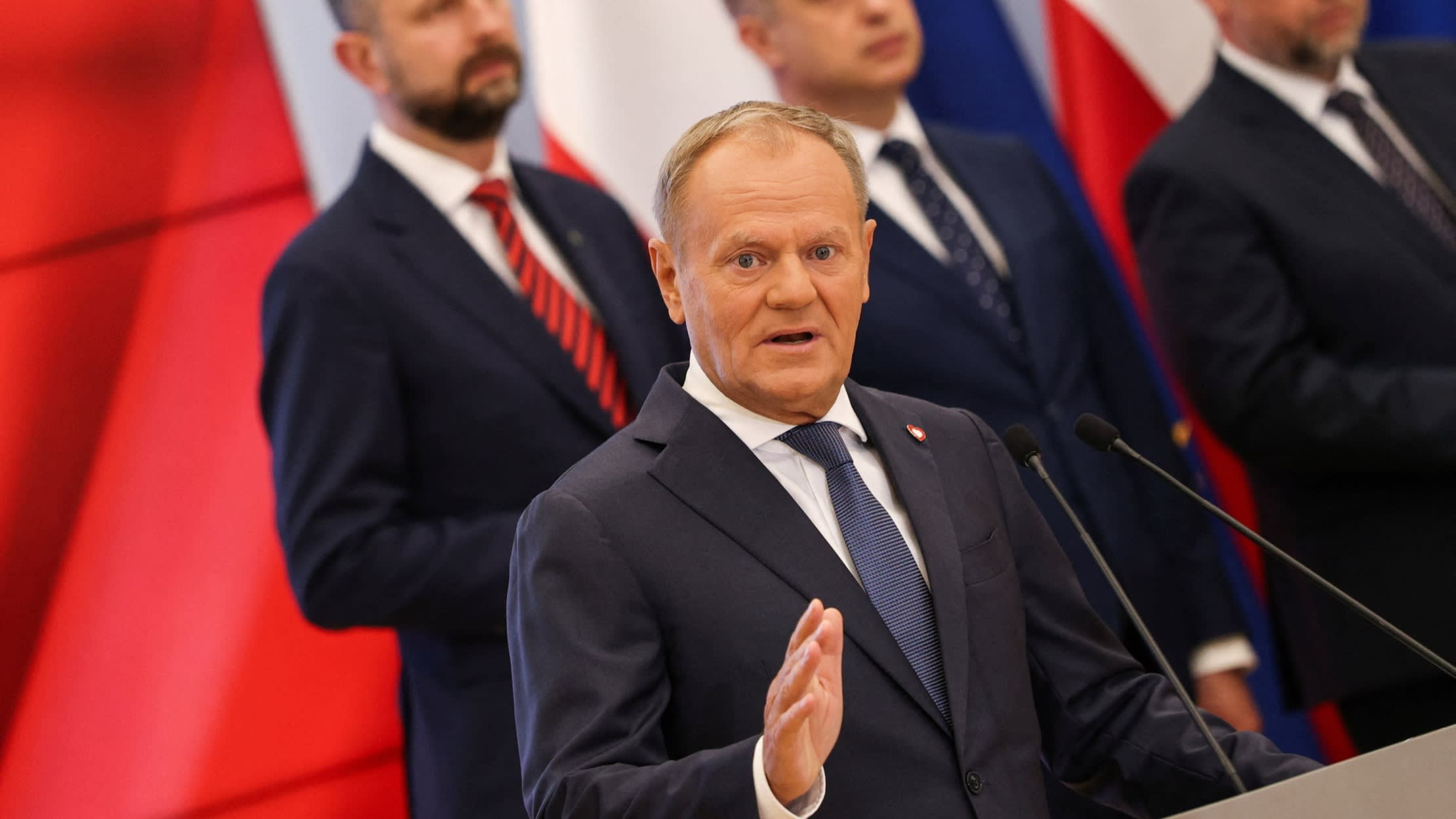 RaphaelMinder's tweet card. PM hands more power to finance minister Andrzej Domański and promotes Radosław Sikorski
