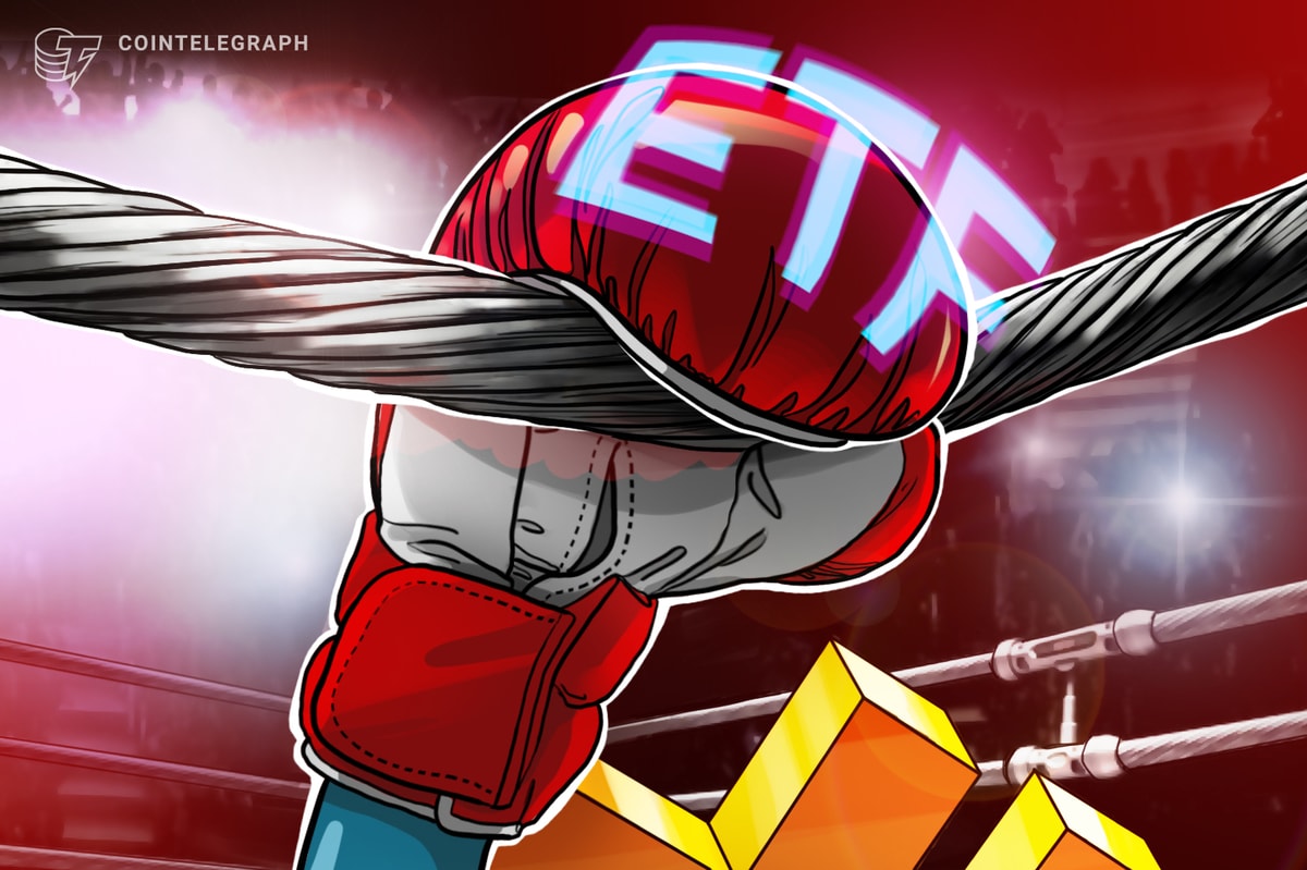 nsquaredvalue's tweet card. Bitcoin ETFs buy BTC during the dip below $116,000, data confirms.