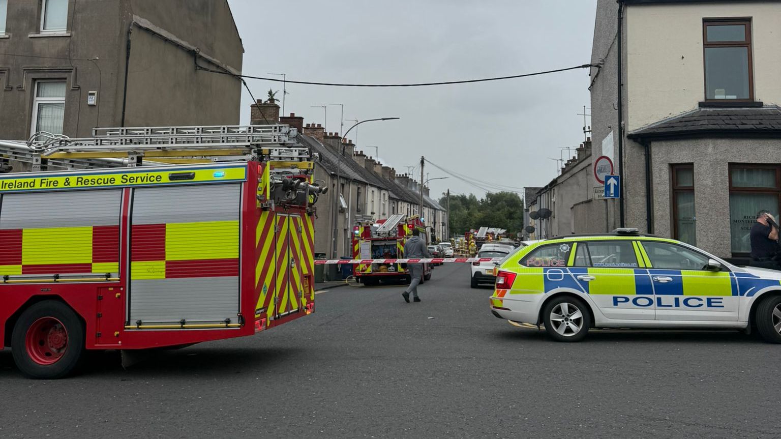 newsoncool's tweet card. A fire has broken out at a building in Portadown. Fire officers are currently...