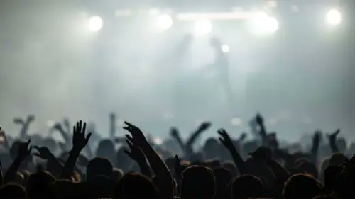 Placer_ai's tweet card. Stanford Stadium hosts major sporting events - and on May 31st and June 1st, Coldplay was the first music act to ever play live on its stage. How did the audience at the concert stack up to the...