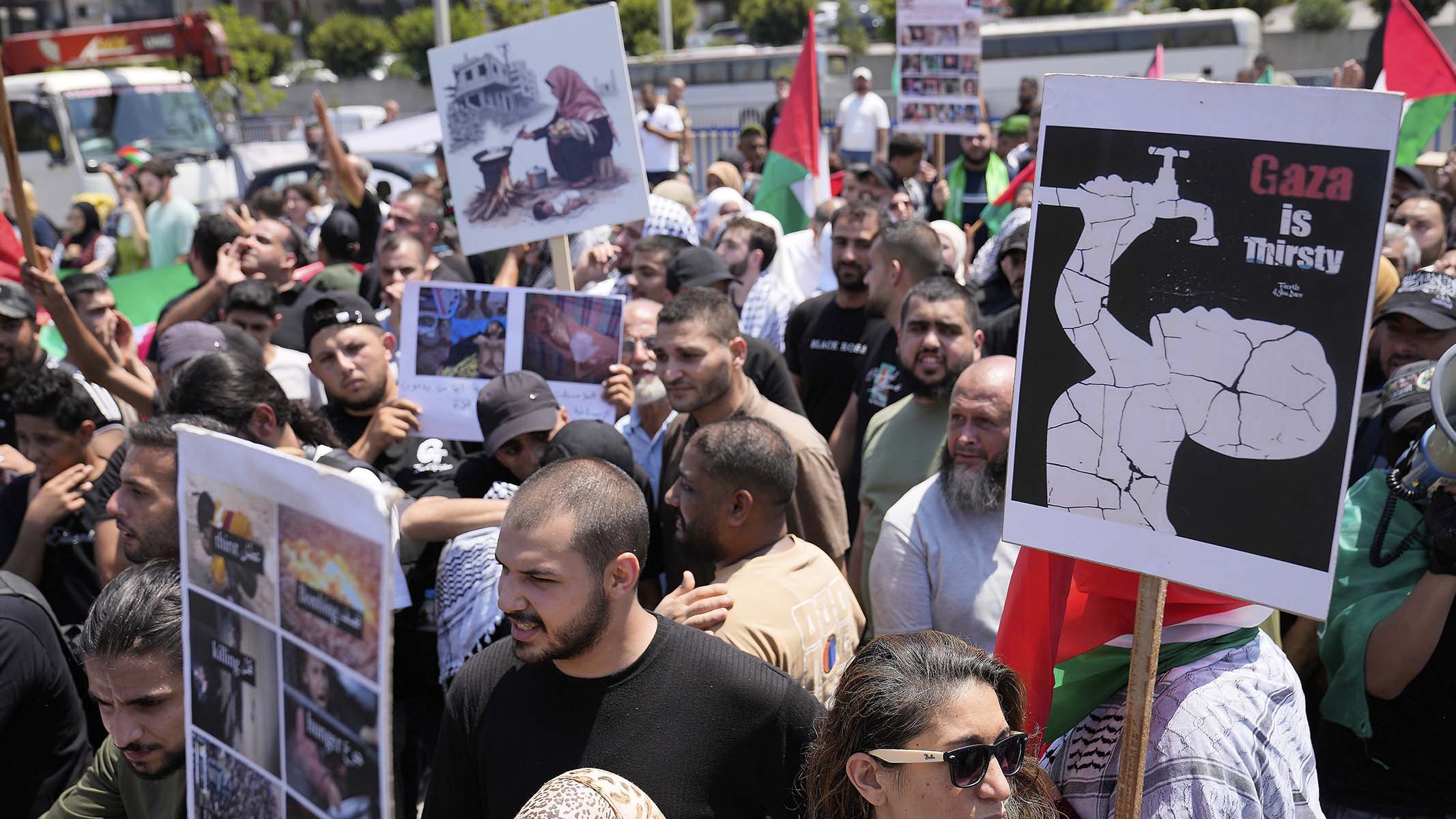 NoovoInfo's tweet card. Les médiateurs font la navette depuis le 6 juillet entre les négociateurs d’Israël et du mouvement islamiste palestinien Hamas en vue d’un éventuel accord de trêve à Gaza après plus de 21 mois de...