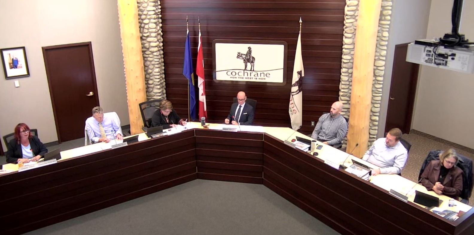 cochranenow's tweet card. Town council has agreed to release all legal and administrative costs related to meetings, investigations, and sanctions involving Councillor Marni Fedeyko — along with a summary providing context...