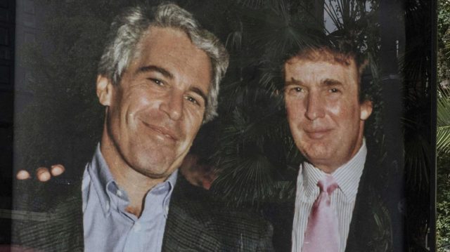 DeanObeidallah's tweet card. Mark Epstein, the older brother of convicted sex offender Jeffrey Epstein, refuted the White House’s claims that President Trump never visited the disgraced financier at his office.  “That’s j…