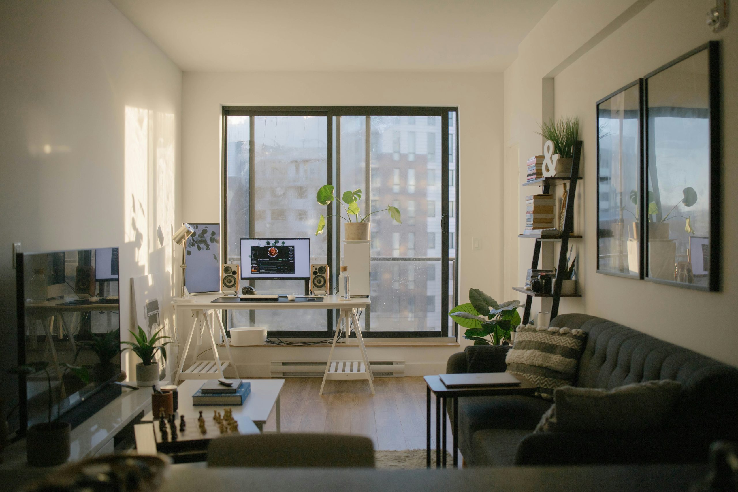 Redfin's tweet card. Asking rents fell in over half the major U.S. metros Redfin analyzed in June. In Austin, rents dropped to the lowest level since 2021.