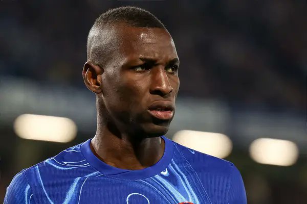 UtdDistrict's tweet card. Manchester United have made a decision on one of their striker targets, with the deal depending on one important factor. Manchester United have been on the hunt for a new striker since the beginning…