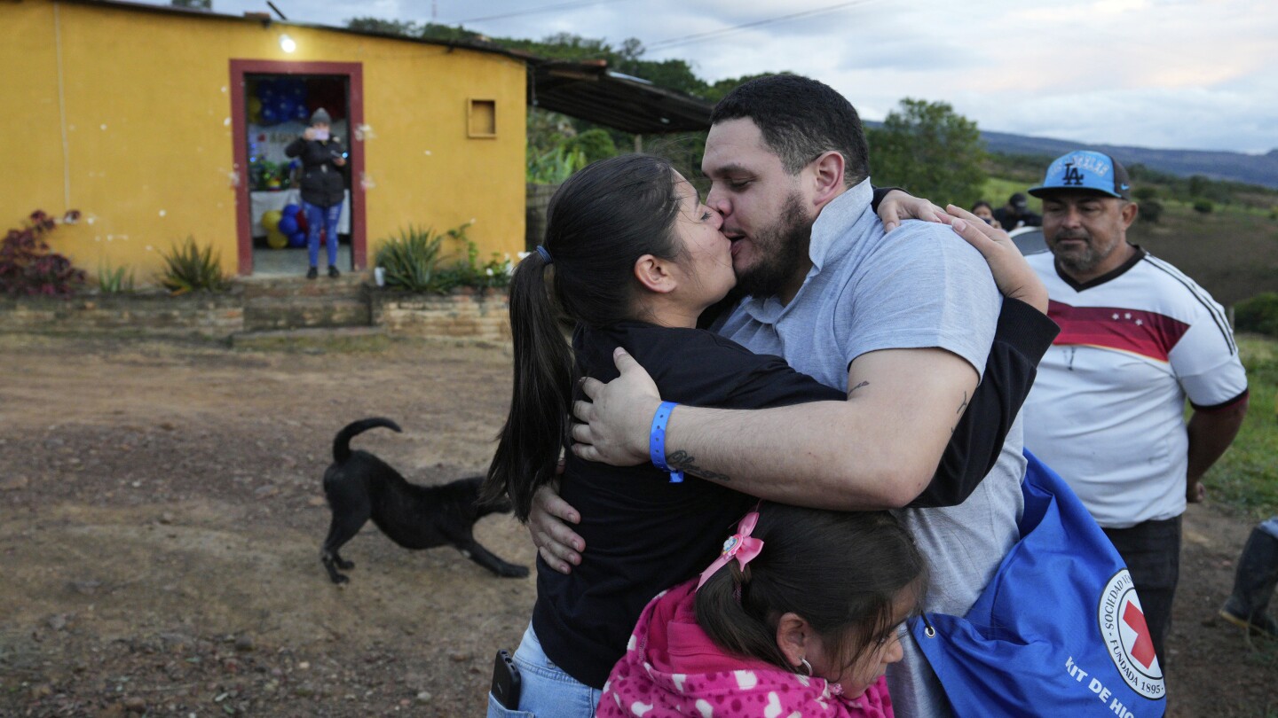 EECastilloAP's tweet card. Venezuelan migrants imprisoned for months in El Salvador under a U.S. immigration crackdown have reunited with their families.