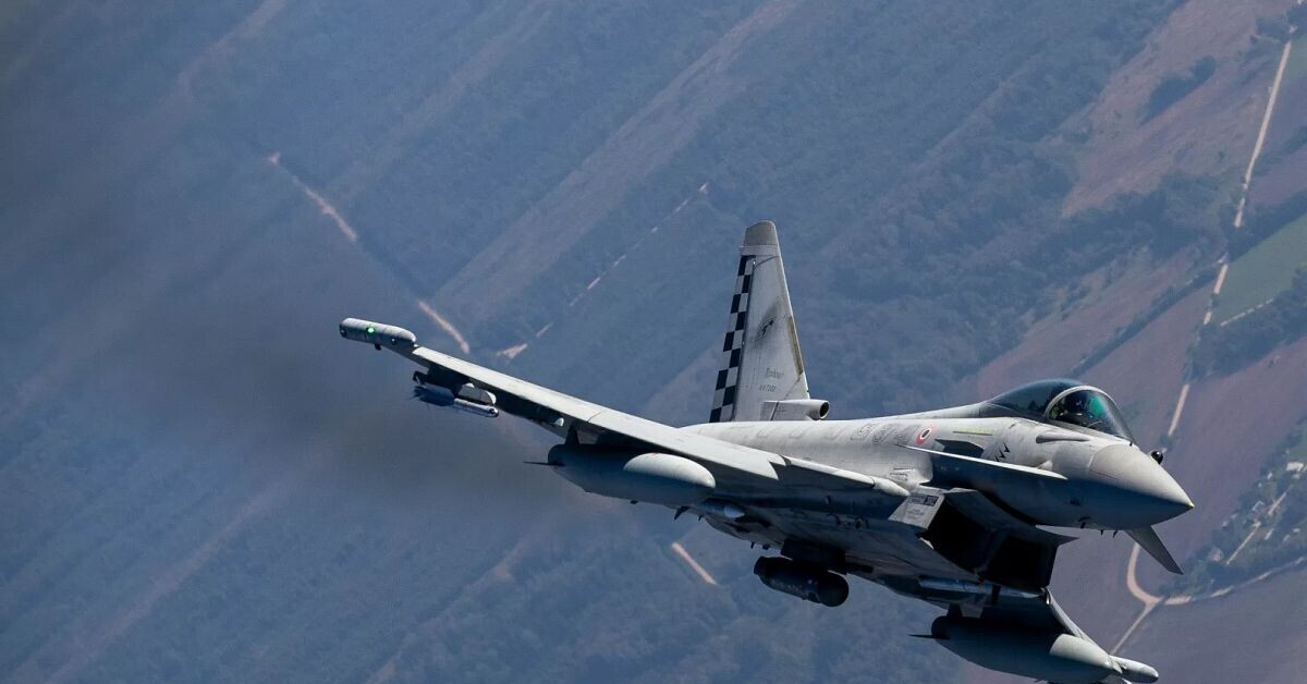 euronews's tweet card. Turkey is also seeking to return to the US-led F-35 fighter jet programme, from which the country was ousted in 2019 following its purchase of Russian-made S-400 missile defence systems.