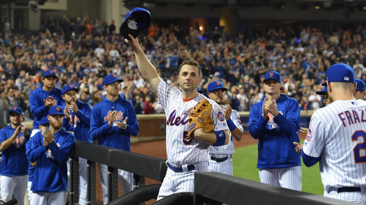 joe_manniello's tweet card. Five questions on No. 5 ahead of his jersey retirement