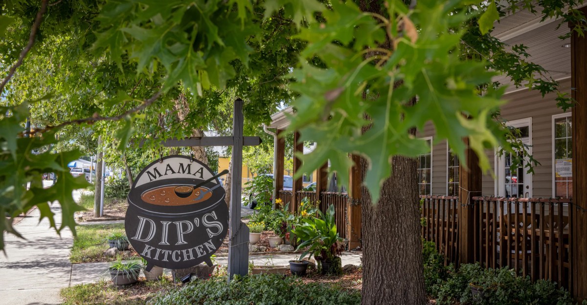 EaterCarolinas's tweet card. The Southern food icon says goodbye to Rosemary Street