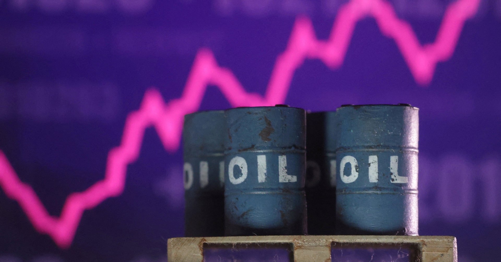 ReutersCommods's tweet card. Volatility across energy and equity markets spooked investors in the second quarter, slowing the pace of mergers and acquisitions in the U.S. upstream oil and gas sector, analytics firm Enverus said...