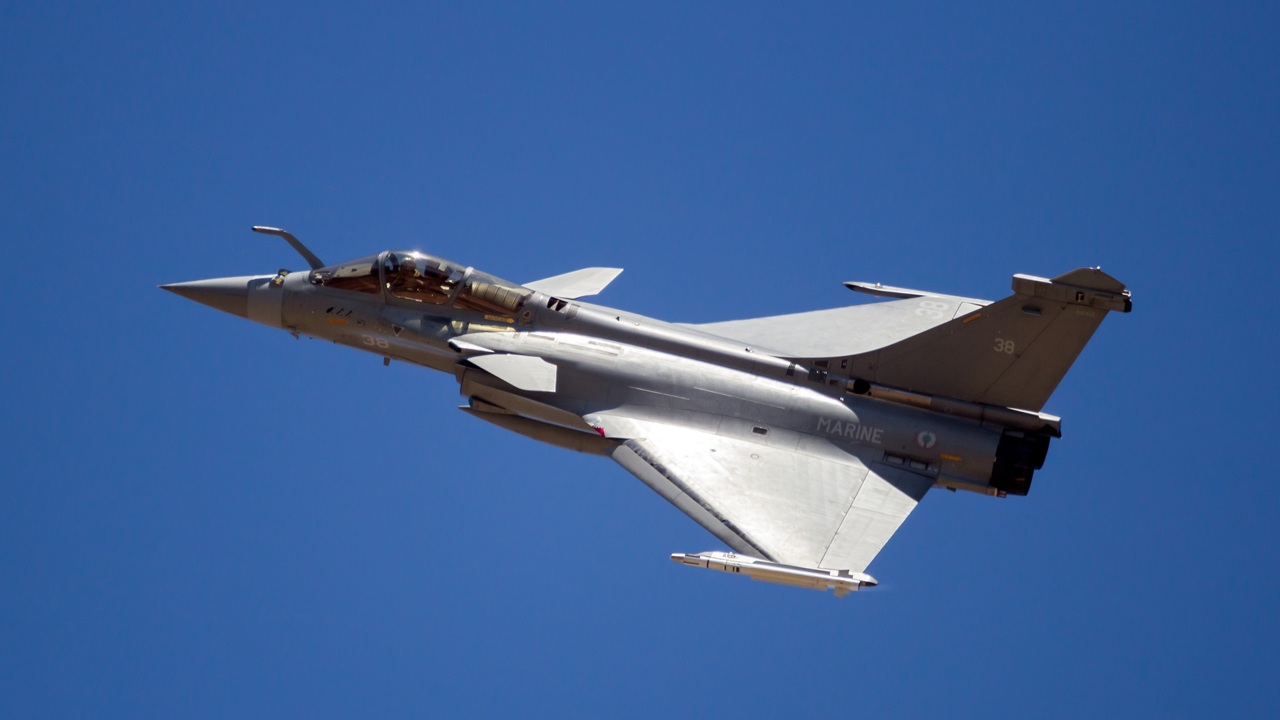 Ch_Faisal_Afzal's tweet card. The crisis within the IAF cannot by itself explain the excellent performance of Pakistani PL-15 missiles against what were supposedly India’s superior air capabilities.