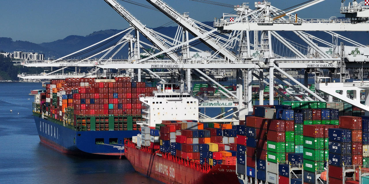 LogisticsLee's tweet card. Trump administration weighs tariffs of up to 100% on ship-to-shore cranes made in China that are widely used at U.S. ports.