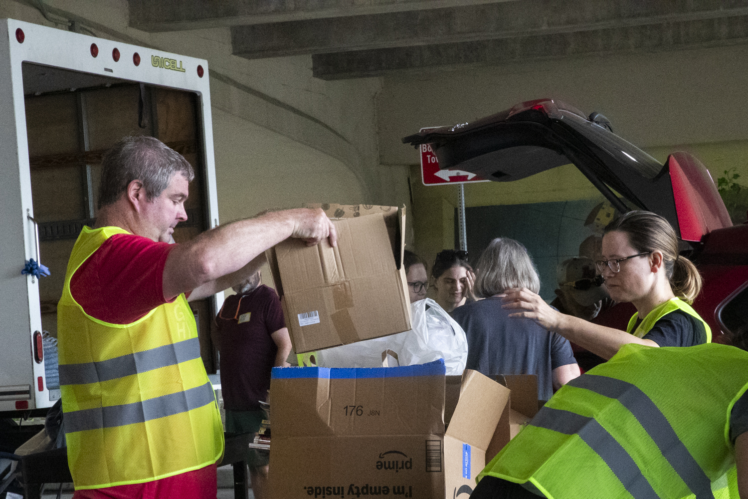 TheDailyIowan's tweet card. Iowa City and local nonprofits teamed up to host their annual Donation Drive-Thru event, aiming to keep useful items out of the landfill during peak lease turnover season and redistribute them to the...